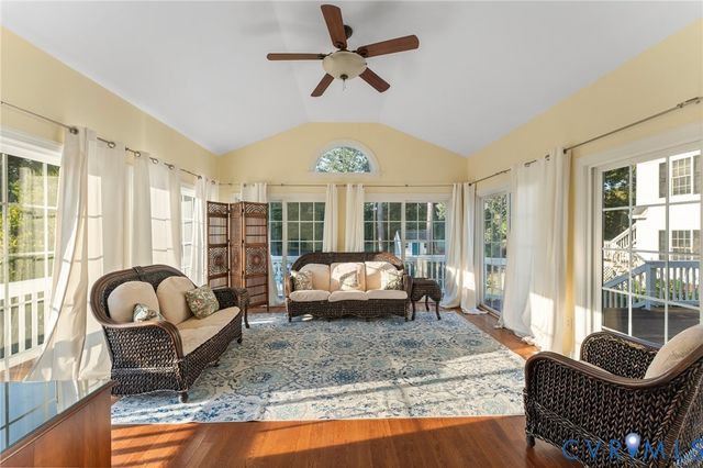 480 Rockingham Rd, Dunnsville, VA 22454