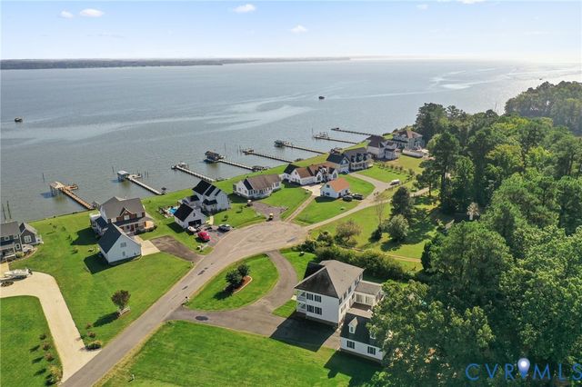 480 Rockingham Rd, Dunnsville, VA 22454