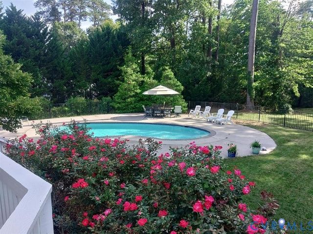 480 Rockingham Rd, Dunnsville, VA 22454