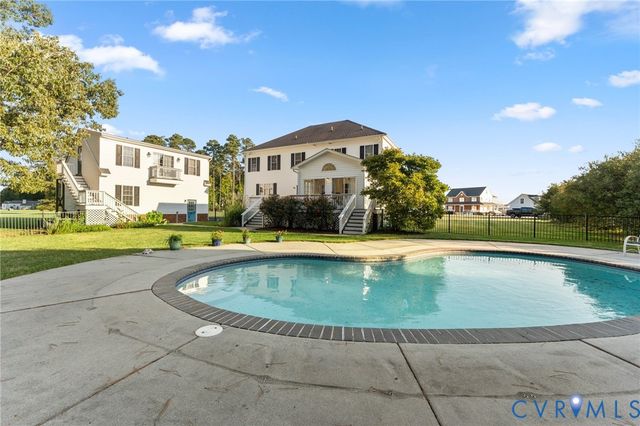 480 Rockingham Rd, Dunnsville, VA 22454