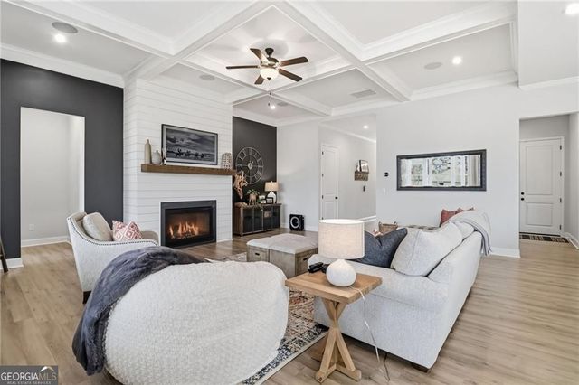 522 Edgewater Drive, Canton, GA 30115