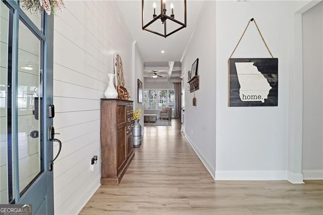 522 Edgewater Drive, Canton, GA 30115