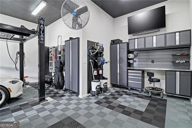 522 Edgewater Drive, Canton, GA 30115