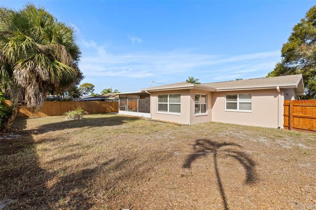 3294 HARBOR LAKE DRIVE, Largo, FL 33770