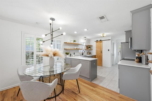 3816 Calmont Avenue, Fort Worth, TX 76107