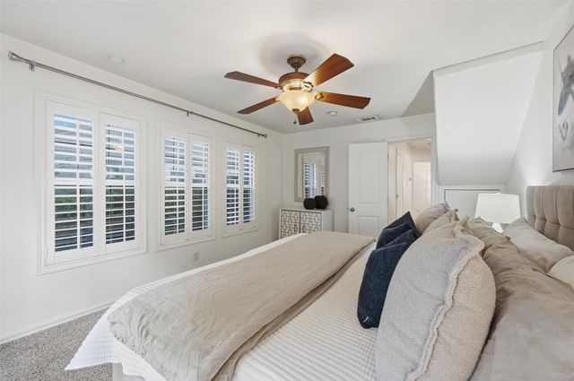 3816 Calmont Avenue, Fort Worth, TX 76107