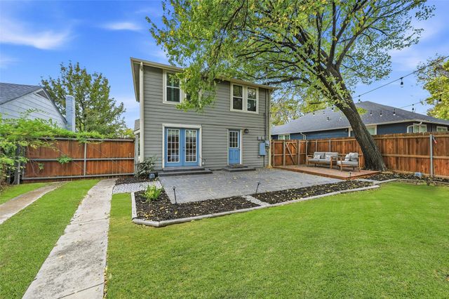 3816 Calmont Avenue, Fort Worth, TX 76107