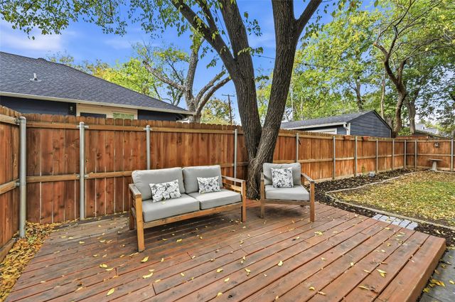 3816 Calmont Avenue, Fort Worth, TX 76107