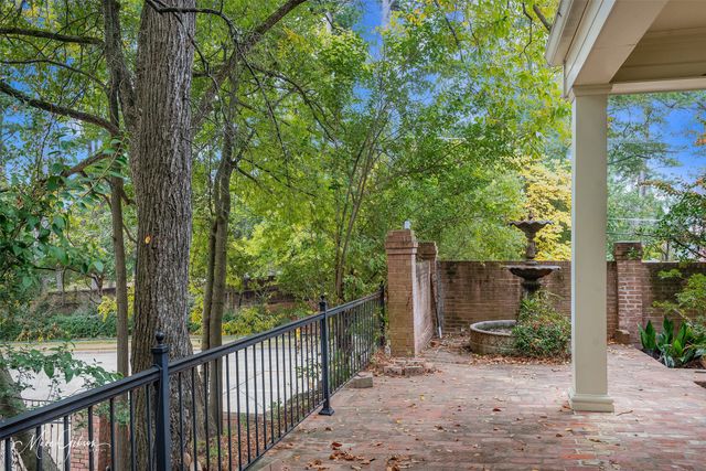 330 Pierremont Road 1, Shreveport, LA 71106