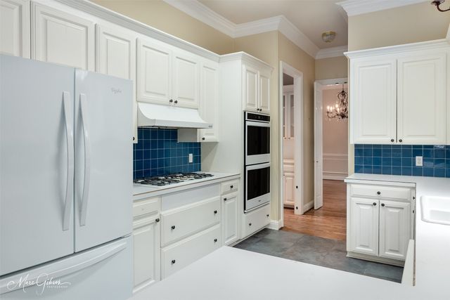 330 Pierremont Road 1, Shreveport, LA 71106