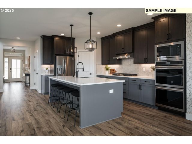 8119 N Hargrave St, Camas, WA 98607
