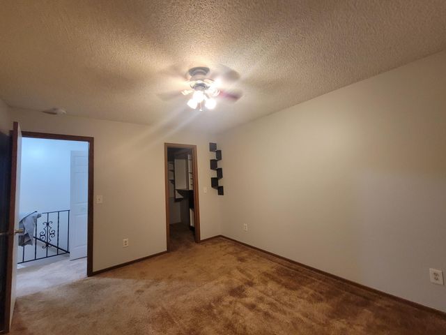 13316 Zenith Lane, Eden Prairie, MN 55346