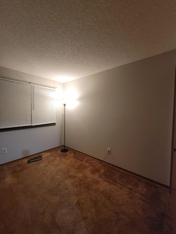 13316 Zenith Lane, Eden Prairie, MN 55346