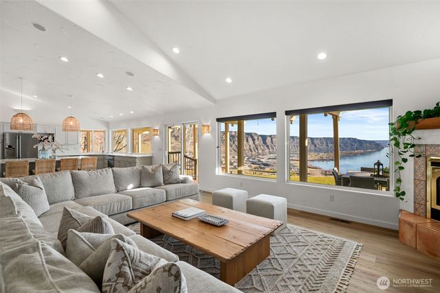 23821 Rd 9.7 NW, Quincy, WA 98848