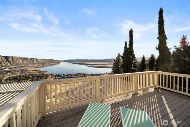 23821 Rd 9.7 NW, Quincy, WA 98848