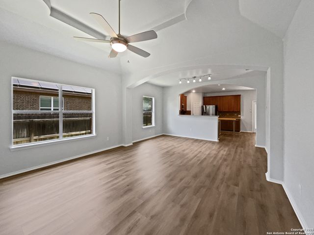 8102 Grissom, San Antonio, TX 78251