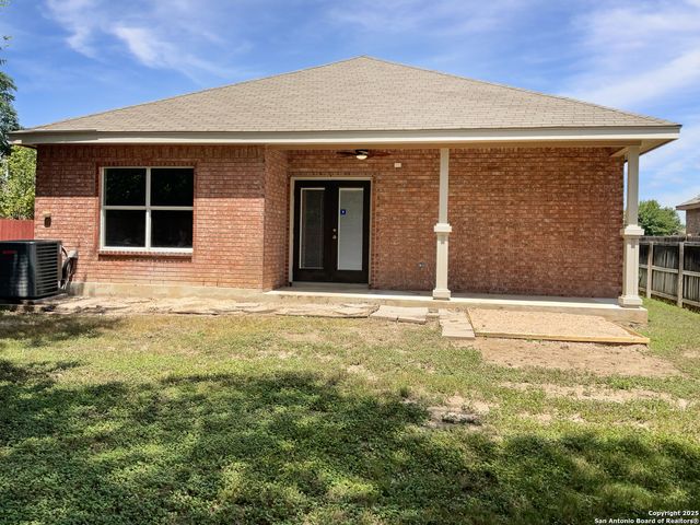 8102 Grissom, San Antonio, TX 78251