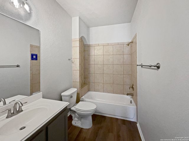 8102 Grissom, San Antonio, TX 78251