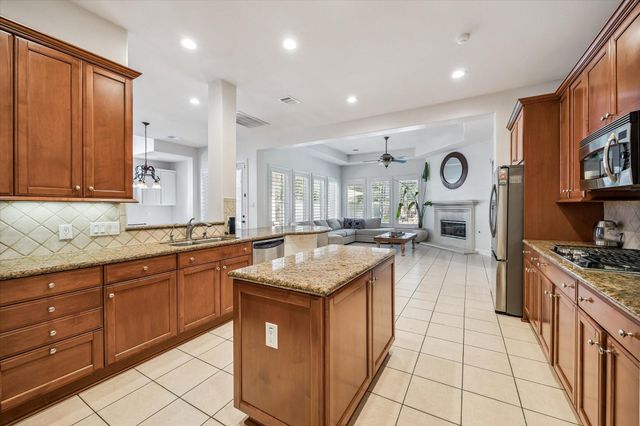 3047 Bonnebridge Way Boulevard, Houston, TX 77082