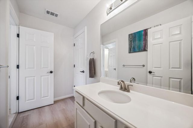 3047 Bonnebridge Way Boulevard, Houston, TX 77082