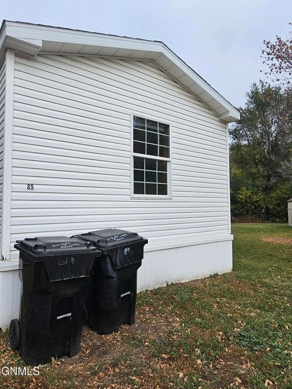 2600 University Avenue, Williston, ND 58801 photo 2