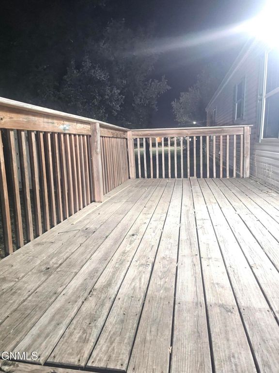 2600 University Avenue, Williston, ND 58801 photo 3