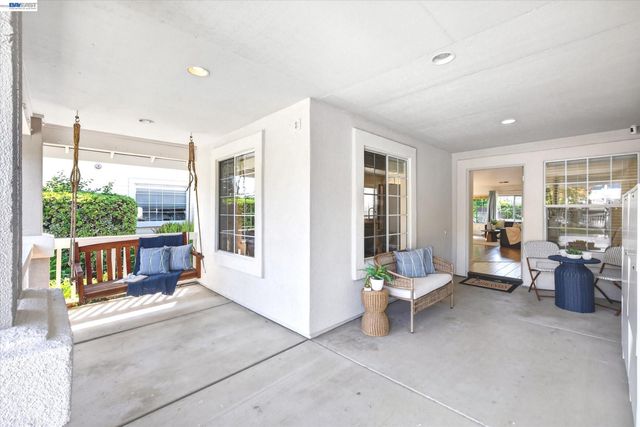 1128 Riviera Ct, Livermore, CA 94551