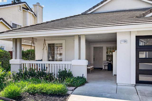 1128 Riviera Ct, Livermore, CA 94551