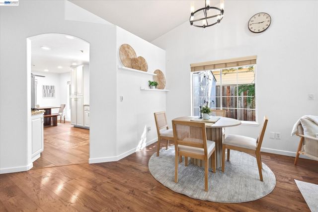 1128 Riviera Ct, Livermore, CA 94551