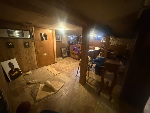 820 Cedar Avenue, Waukegan, IL 60085