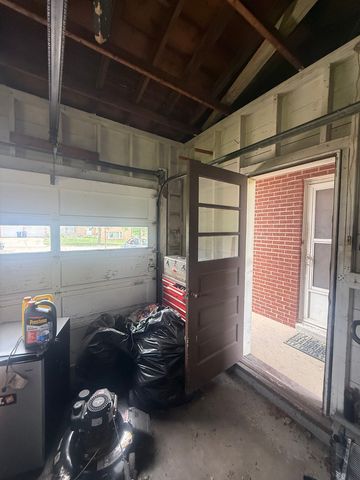 820 Cedar Avenue, Waukegan, IL 60085