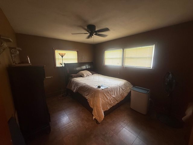 820 Cedar Avenue, Waukegan, IL 60085