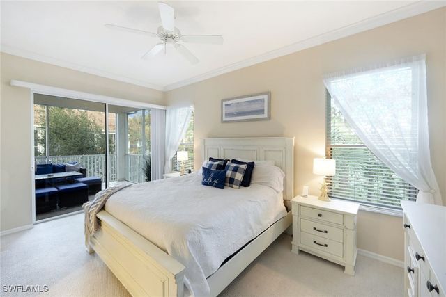 8267 Parkstone PL 302, Naples, FL 34120