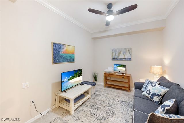 8267 Parkstone PL 302, Naples, FL 34120