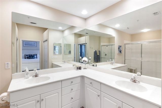 8267 Parkstone PL 302, Naples, FL 34120