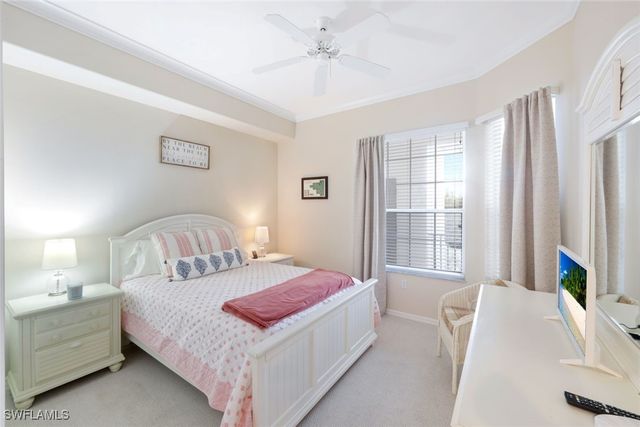 8267 Parkstone PL 302, Naples, FL 34120