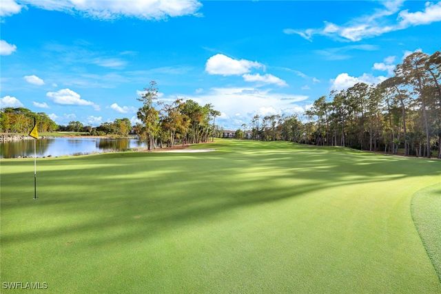 8267 Parkstone PL 302, Naples, FL 34120