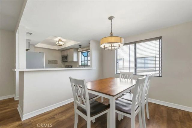 14715 Saticoy Street 14, Van Nuys, CA 91405