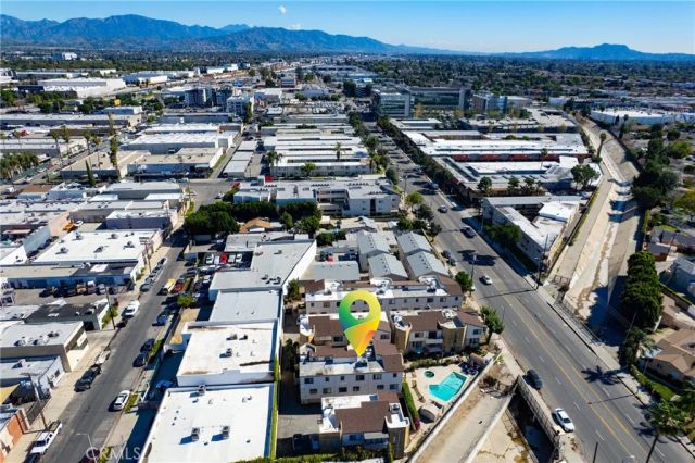 14715 Saticoy Street 14, Van Nuys, CA 91405