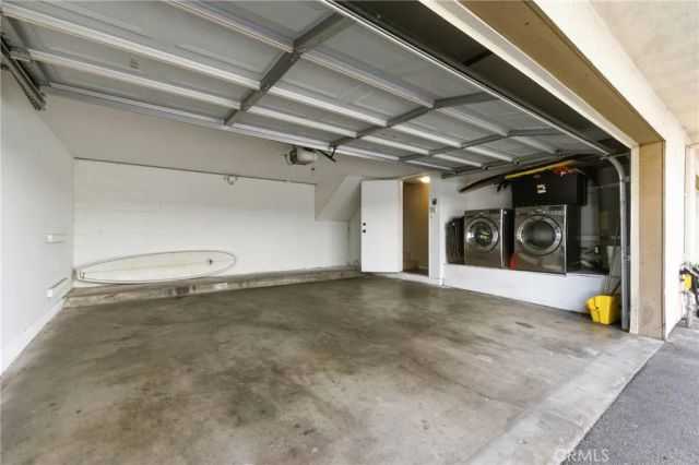 14715 Saticoy Street 14, Van Nuys, CA 91405