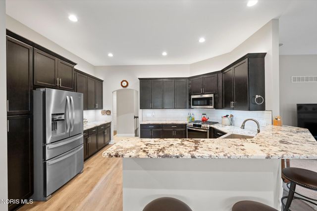 7810 Honeycrisp Court, Holland, OH 43528