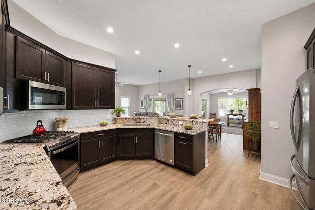 7810 Honeycrisp Court, Holland, OH 43528