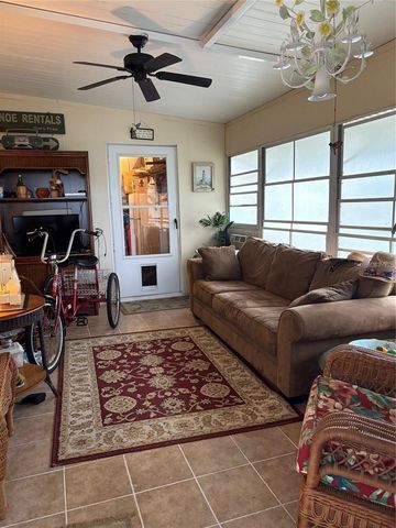 11076 100TH STREET 41, Largo, FL 33773