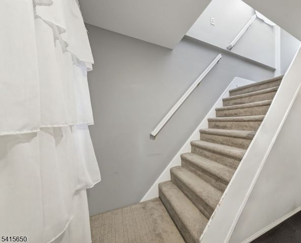 41 Comanche Ave, Rockaway Twp., NJ 07866