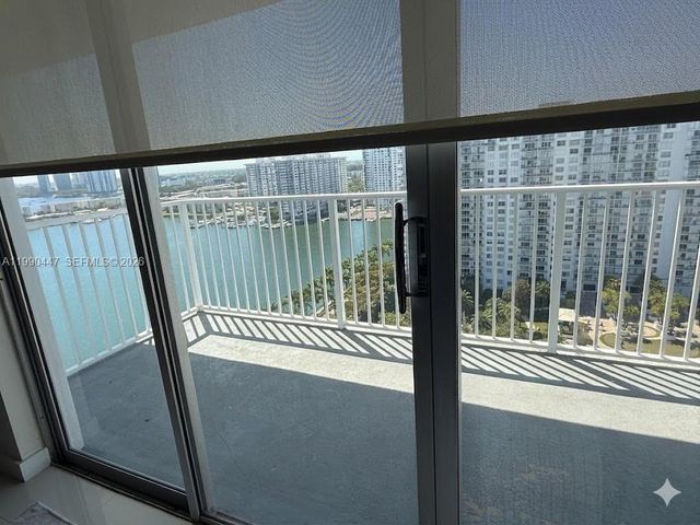 2851 NE 183 2010 E, Aventura, FL 33160