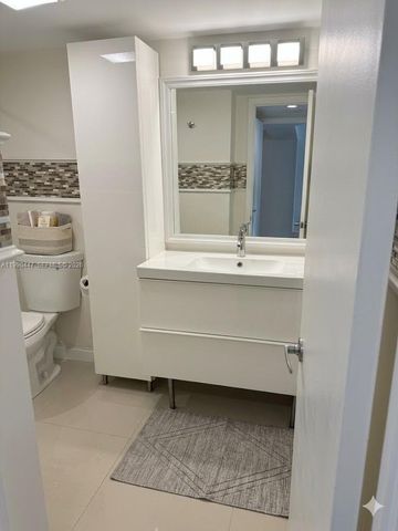 2851 NE 183 2010 E, Aventura, FL 33160