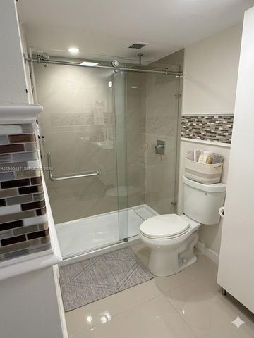 2851 NE 183 2010 E, Aventura, FL 33160