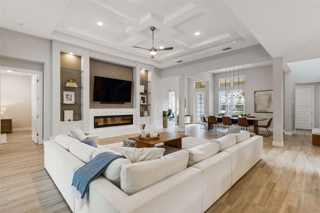 8145 GRANDE SHORES DRIVE, Sarasota, FL 34240