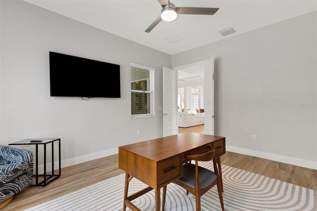 8145 GRANDE SHORES DRIVE, Sarasota, FL 34240