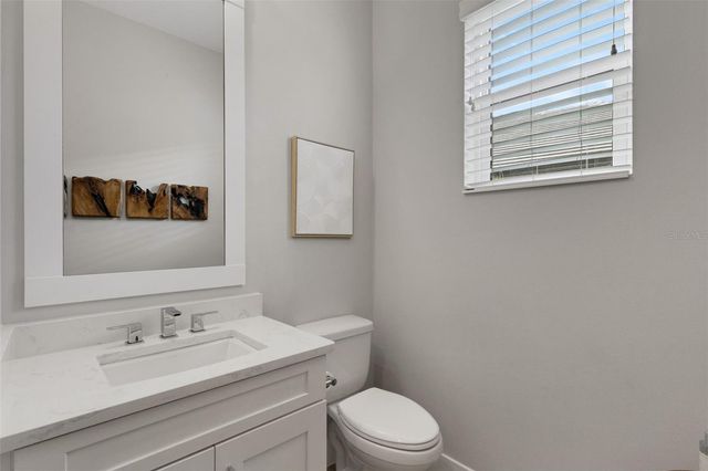 8145 GRANDE SHORES DRIVE, Sarasota, FL 34240